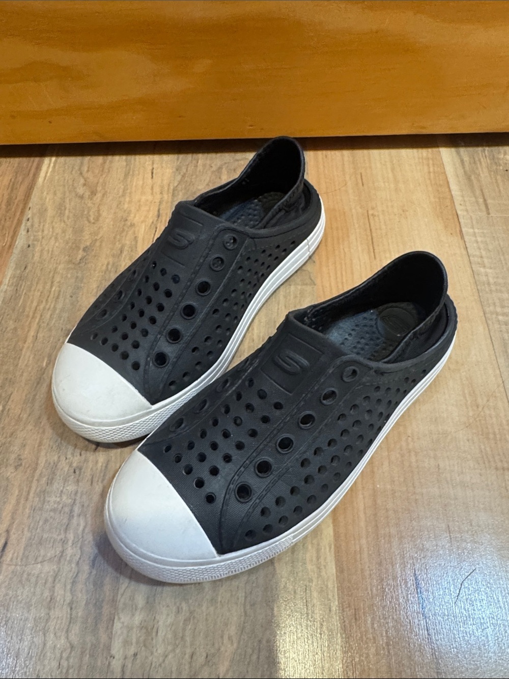 Skechers Foamies size 13 kids